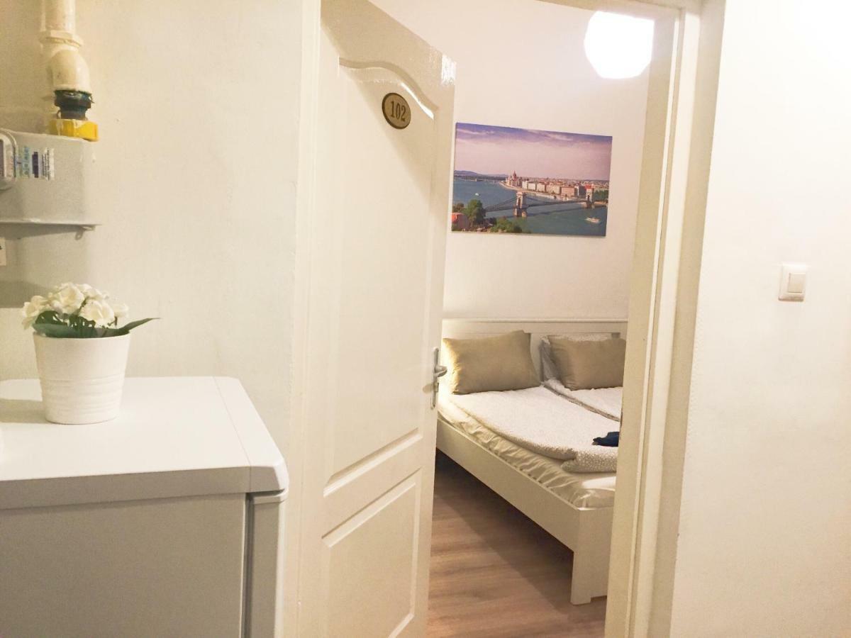 No. 11 Apartment With 2 Bathrooms Next To Railway Station 부다페스트 외부 사진