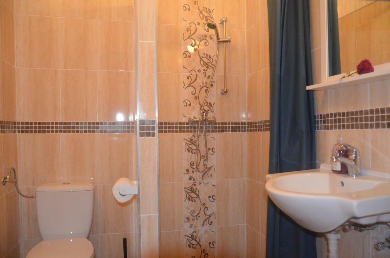 No. 11 Apartment With 2 Bathrooms Next To Railway Station 부다페스트 외부 사진